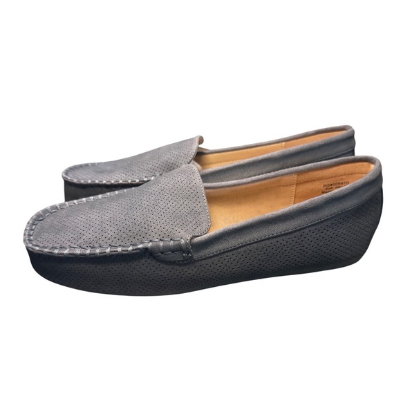 Journee Collection Shoes - Journee Collection Loafers Women Size 7 Gray Excellent Perforated Slip On Flats